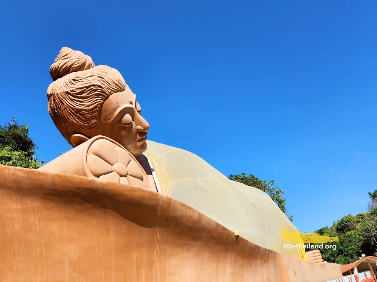 วัดถ้ำพุหว้า วัดพระนอน