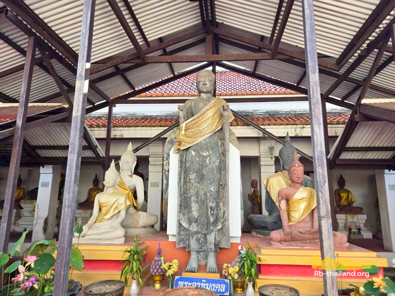 วัดมหาธาตุวรวิหาร วัดพระนอน